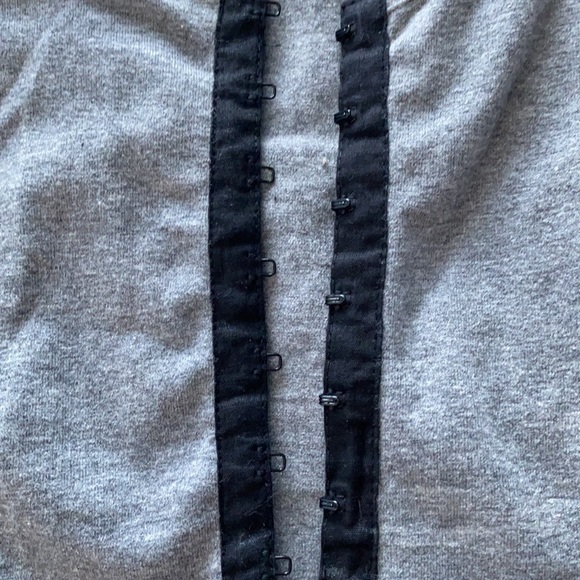 Forever21 crop top, long sleeve - Picture 3 of 3